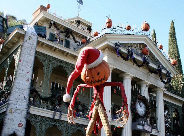 Our man jack is King of the Pumpkin Patch, Everyone hail to the Pumpkin King now!